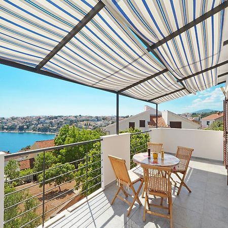 Sea View Apartment Trogir Buitenkant foto